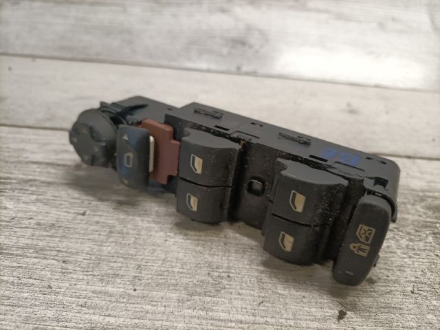 bontott PEUGEOT 308 Ablakemelő és Tükör Kapcsoló