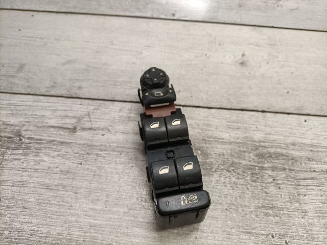 bontott PEUGEOT 308 Ablakemelő és Tükör Kapcsoló