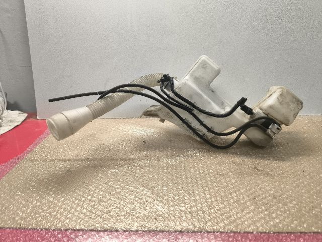 bontott PEUGEOT 308 Ablakmosó Tartály