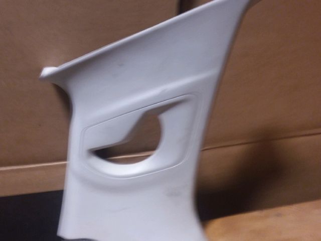 bontott PEUGEOT 308 Bal C Oszlop Burkolat