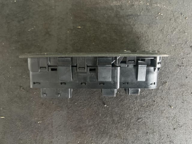 bontott PEUGEOT 308 Bal első Ablakemelő Kapcsoló