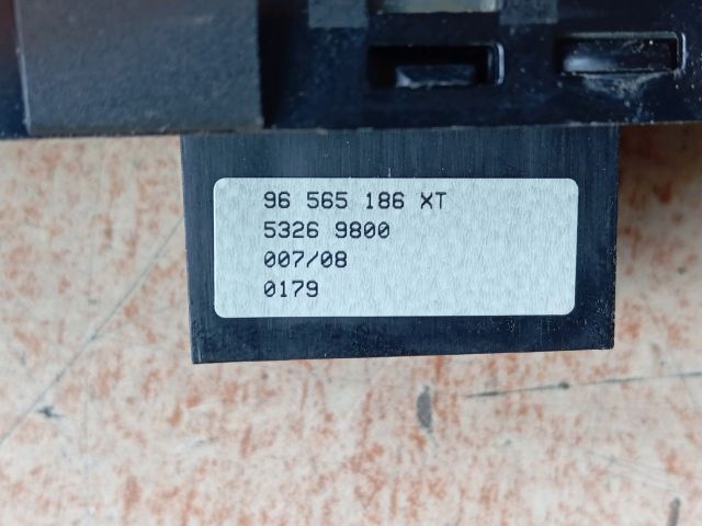 bontott PEUGEOT 308 Bal első Ablakemelő Kapcsoló