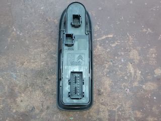 bontott PEUGEOT 308 Bal első Ablakemelő Kapcsoló
