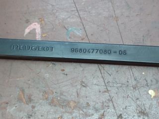 bontott PEUGEOT 308 Bal első Ablaktörlő Kar