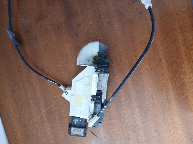 bontott PEUGEOT 308 Bal első Ajtózár