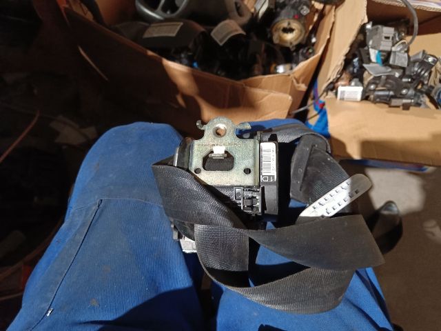 bontott PEUGEOT 308 Bal első Biztonsági Öv