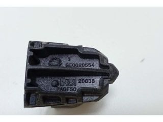 bontott PEUGEOT 308 Bal első Kilincs Burkolat