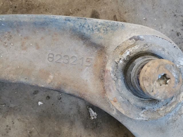 bontott PEUGEOT 308 Bal első Lengőkar