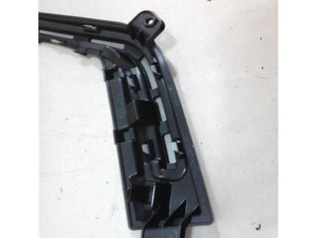 bontott PEUGEOT 308 Bal első Lökhárító Díszléc