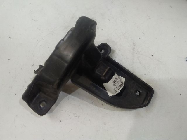 bontott PEUGEOT 308 Bal első Lökhárító Tartó (Műanyag)