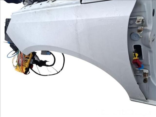 bontott PEUGEOT 308 Bal első Sárvédő