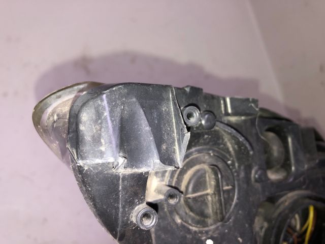 bontott PEUGEOT 308 Bal Fényszóró