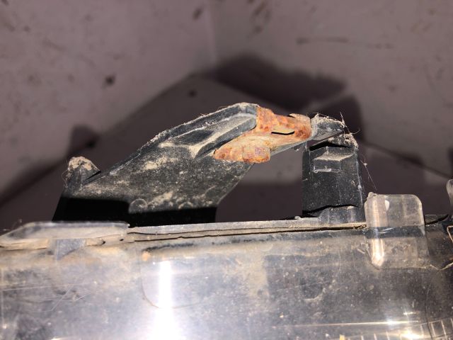 bontott PEUGEOT 308 Bal Fényszóró