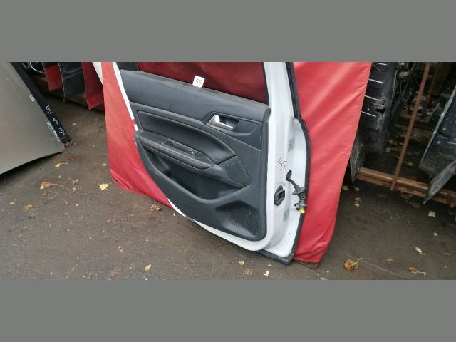 bontott PEUGEOT 308 Bal hátsó Ablak Díszléc