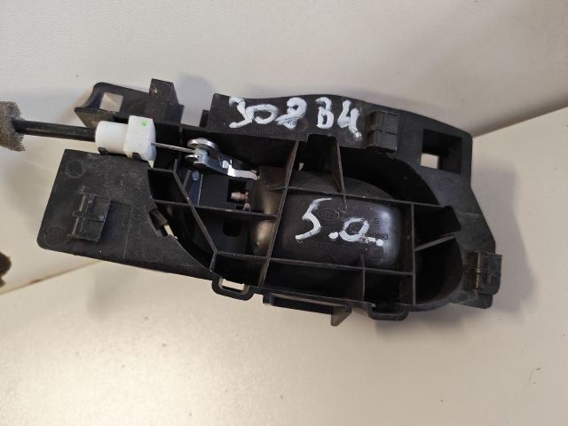 bontott PEUGEOT 308 Bal hátsó Ajtózár