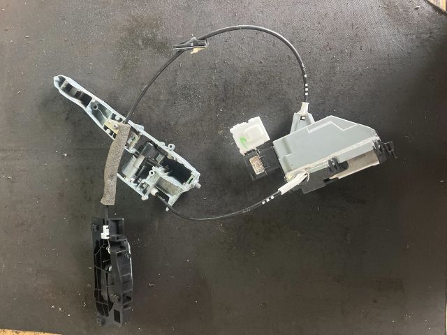 bontott PEUGEOT 308 Bal hátsó Ajtózár