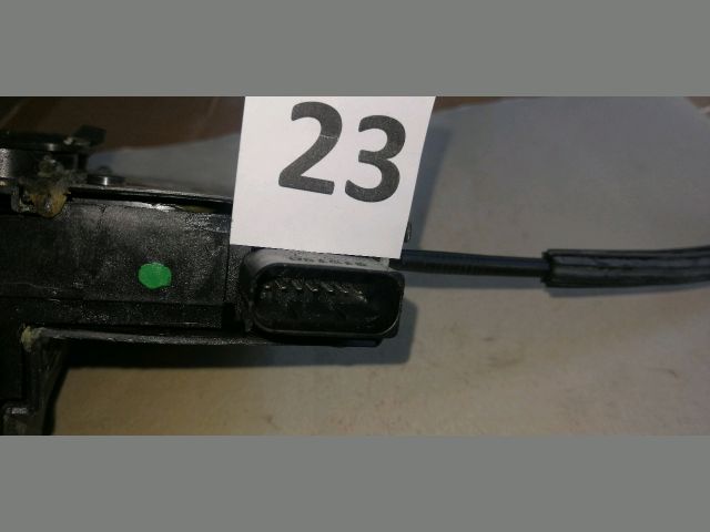 bontott PEUGEOT 308 Bal hátsó Ajtózár