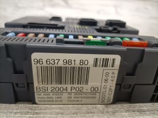 bontott PEUGEOT 308 Biztosítéktábla Utastér