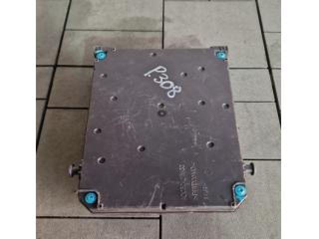 bontott PEUGEOT 308 Biztosítéktábla Utastér