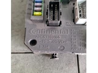 bontott PEUGEOT 308 Biztosítéktábla Utastér