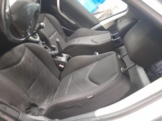 bontott PEUGEOT 308 Biztosítéktábla Utastér