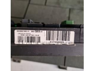 bontott PEUGEOT 308 Biztosítéktábla Utastér