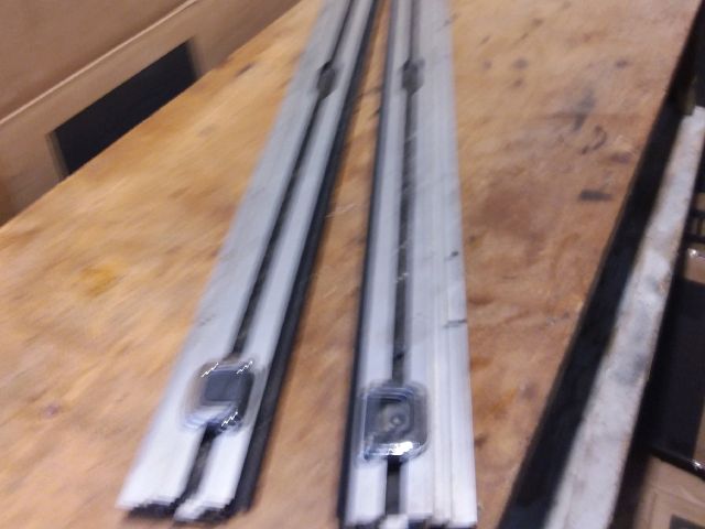 bontott PEUGEOT 308 Csomagrögzítő