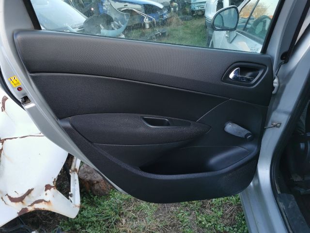 bontott PEUGEOT 308 Csomagtér Szellőző Hátsó