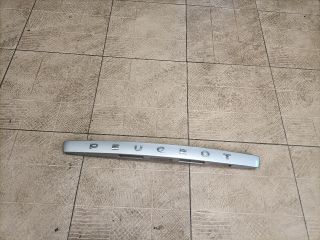 bontott PEUGEOT 308 Csomagtérajtó Díszléc