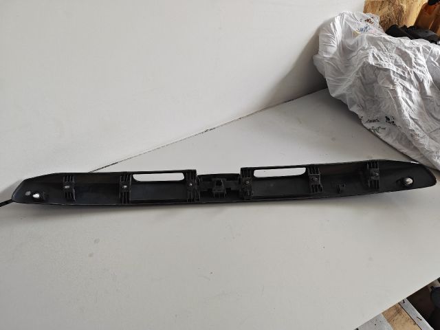 bontott PEUGEOT 308 Csomagtérajtó Díszléc