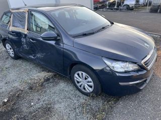 bontott PEUGEOT 308 Csomagtérajtó Jobb Zsanér
