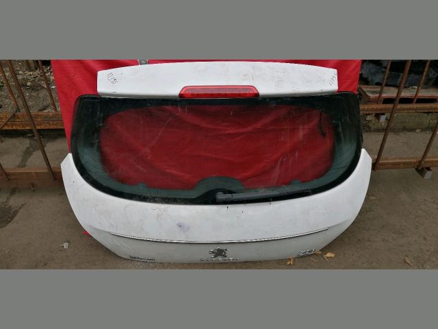 bontott PEUGEOT 308 Csomagtérajtó (Részeivel)