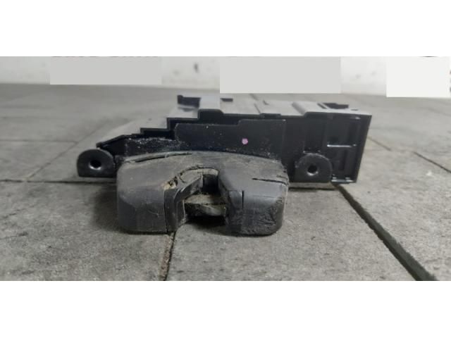 bontott PEUGEOT 308 Csomagtérajtó Zárszerkezet