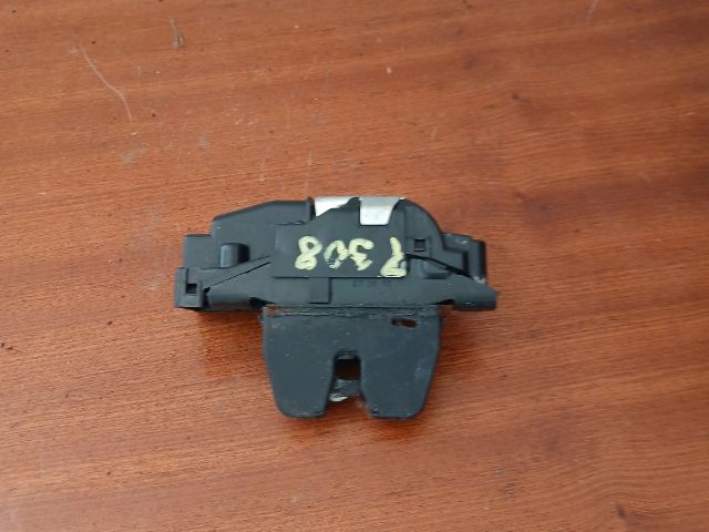 bontott PEUGEOT 308 Csomagtérajtó Zárszerkezet