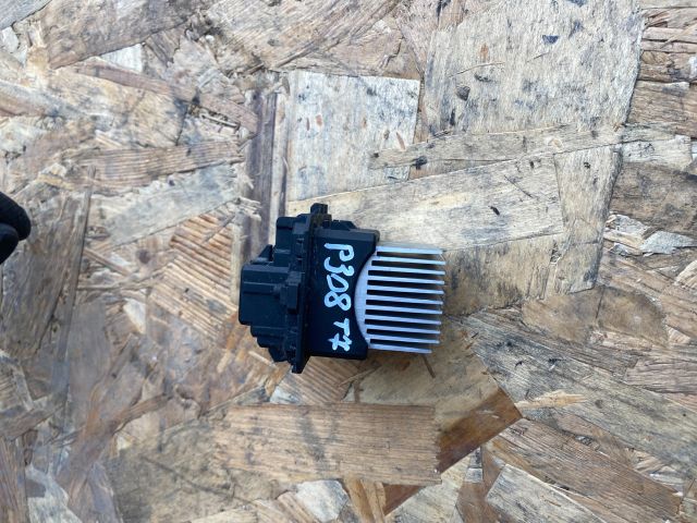 bontott PEUGEOT 308 Előtét Ellenállás Fűtőmotor