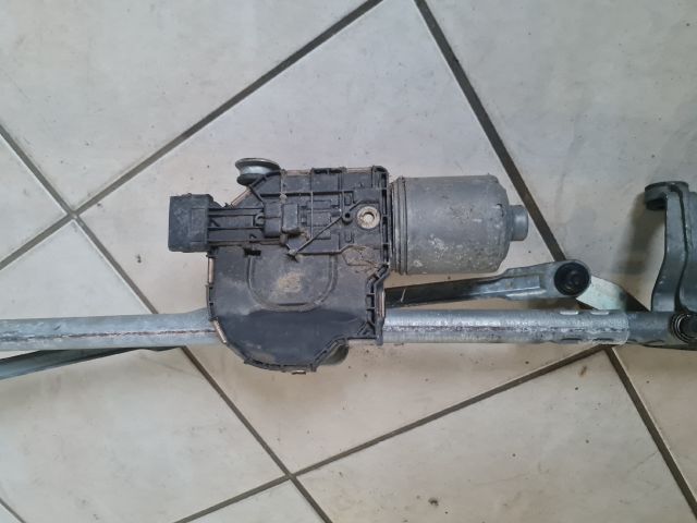 bontott PEUGEOT 308 Első Ablaktörlő Szerkezet Motorral