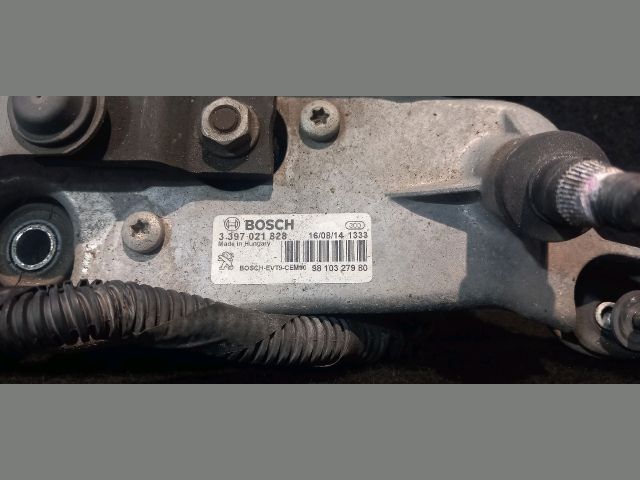 bontott PEUGEOT 308 Első Ablaktörlő Szerkezet Motorral