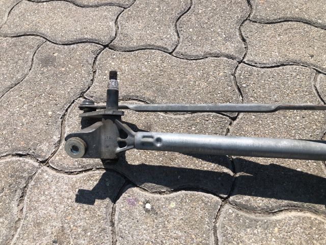 bontott PEUGEOT 308 Első Ablaktörlő Szerkezet Motorral