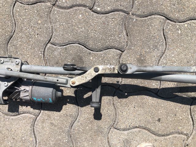 bontott PEUGEOT 308 Első Ablaktörlő Szerkezet Motorral