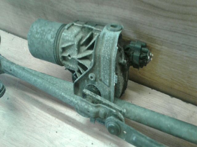 bontott PEUGEOT 308 Első Ablaktörlő Szerkezet Motorral