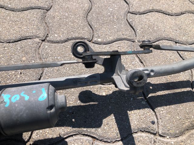 bontott PEUGEOT 308 Első Ablaktörlő Szerkezet Motorral