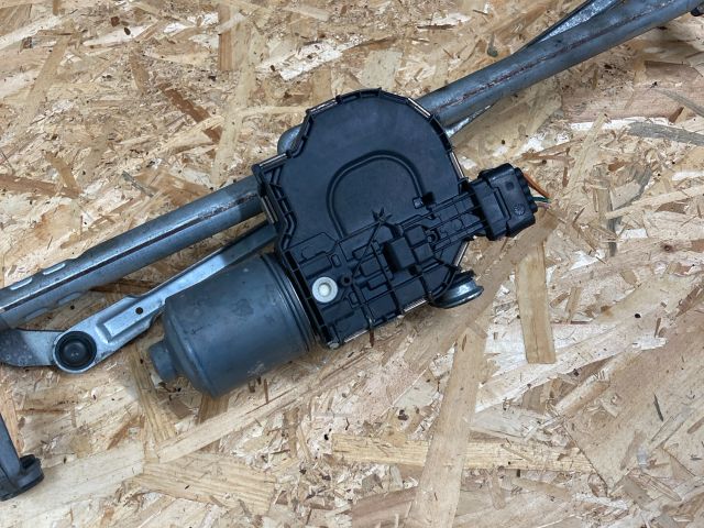 bontott PEUGEOT 308 Első Ablaktörlő Szerkezet Motorral