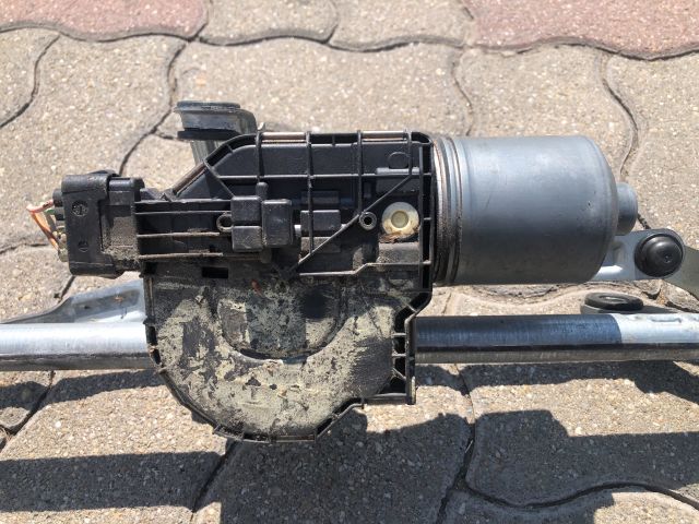 bontott PEUGEOT 308 Első Ablaktörlő Szerkezet Motorral