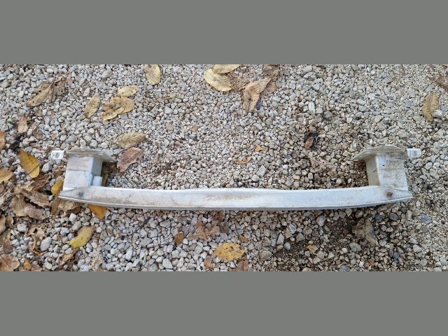 bontott PEUGEOT 308 Első Lökhárító Merevítő (Fém)