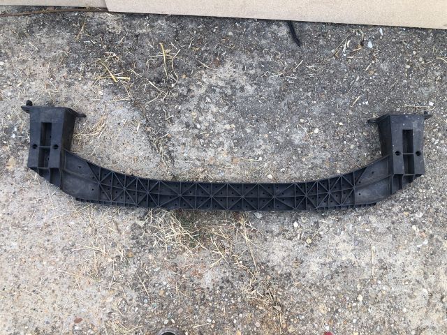 bontott PEUGEOT 308 Első Lökhárító Merevítő (Fém)