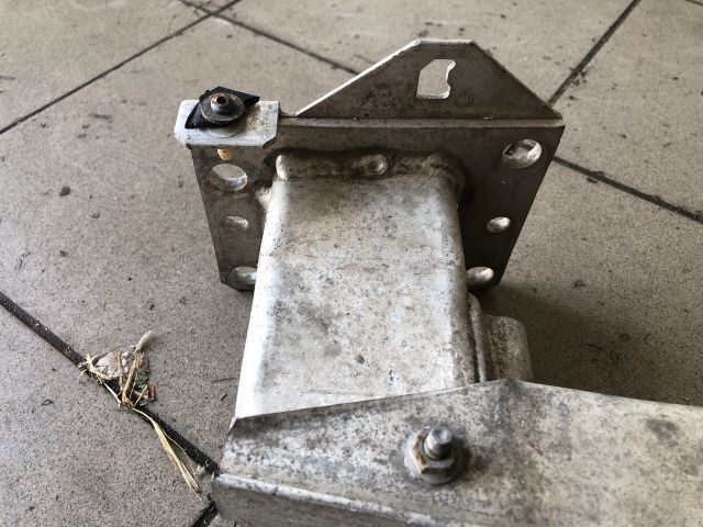 bontott PEUGEOT 308 Első Lökhárító Merevítő (Fém)