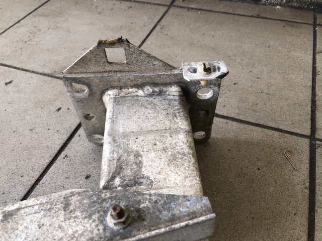 bontott PEUGEOT 308 Első Lökhárító Merevítő (Fém)