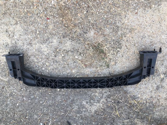 bontott PEUGEOT 308 Első Lökhárító Merevítő (Fém)