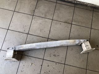 bontott PEUGEOT 308 Első Lökhárító Merevítő (Fém)