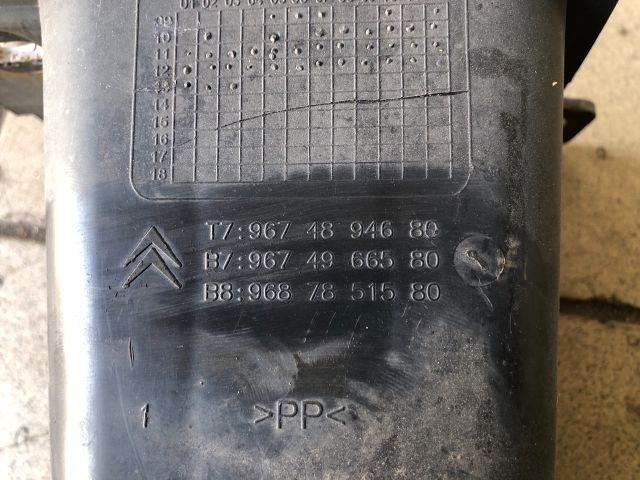 bontott PEUGEOT 308 Első Lökhárító Merevítő (Fém)